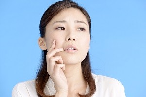 女性顔