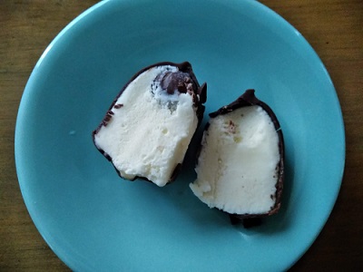 チョコボールアイスを割った